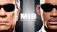 Faceci w czerni